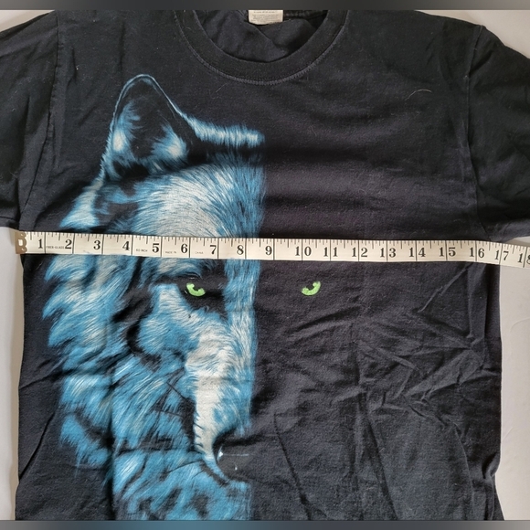 Fruit of the Loom Wolf Graphic Front Mens Black Short Sleeve T-shirt - Picture 4 of 7